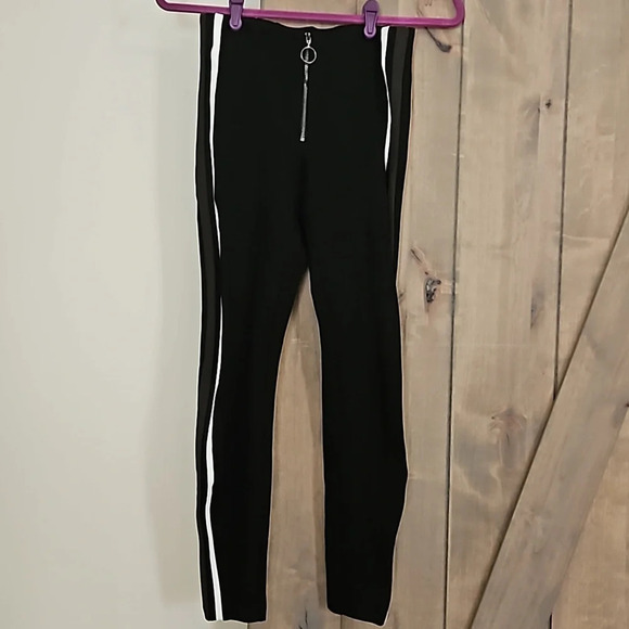 ZARA Black/striped stretch skinny pants. Size small - Picture 6 of 10